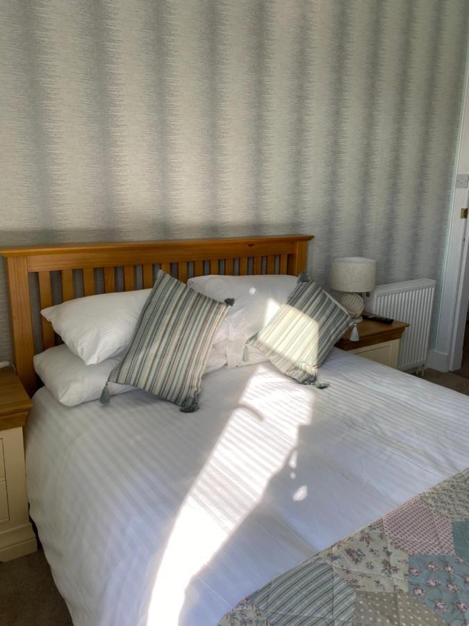 West Loch House Hotel Tarbert  Exterior photo